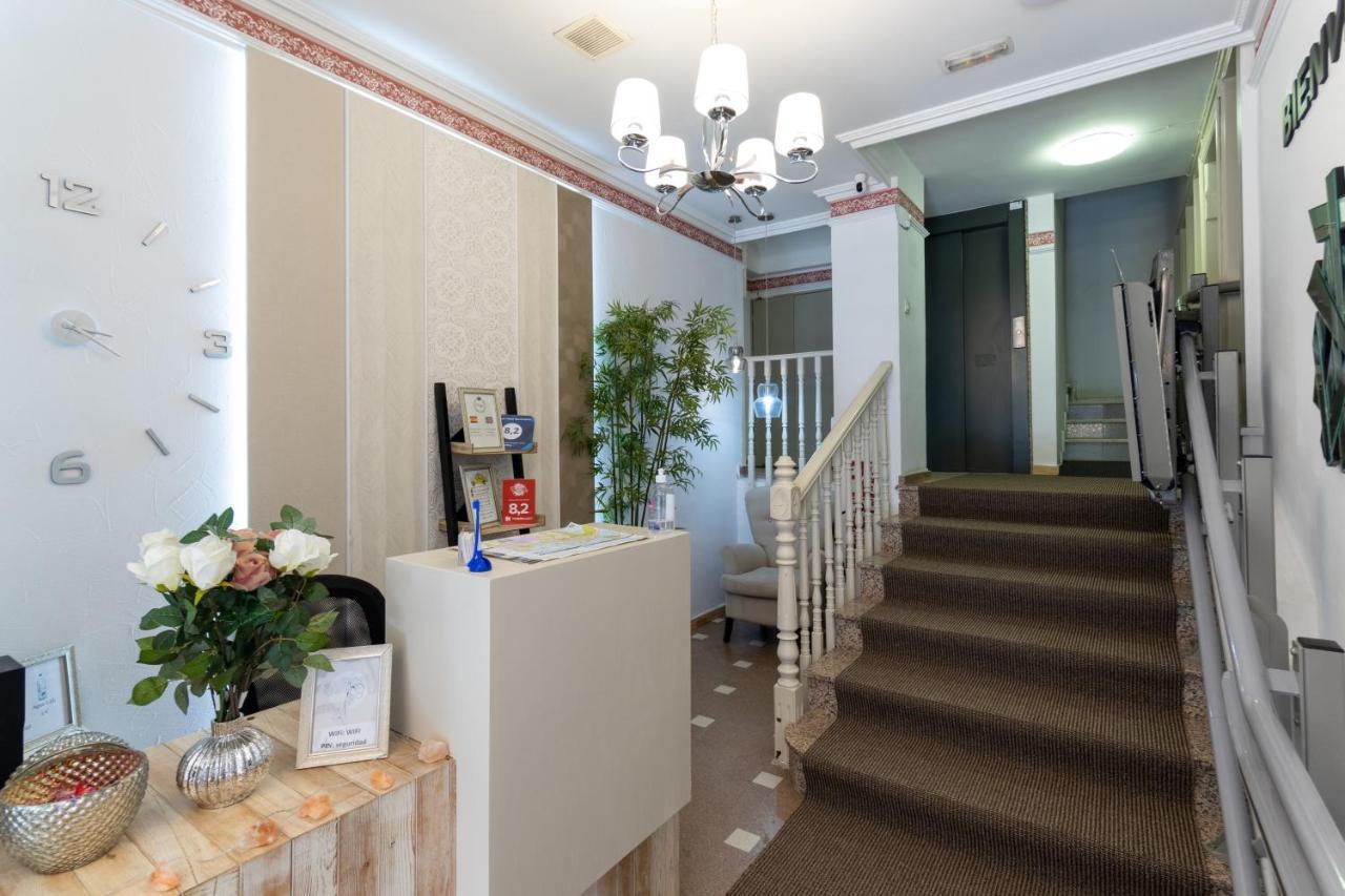 Unique Hotel Apartments Torrevieja Ngoại thất bức ảnh
