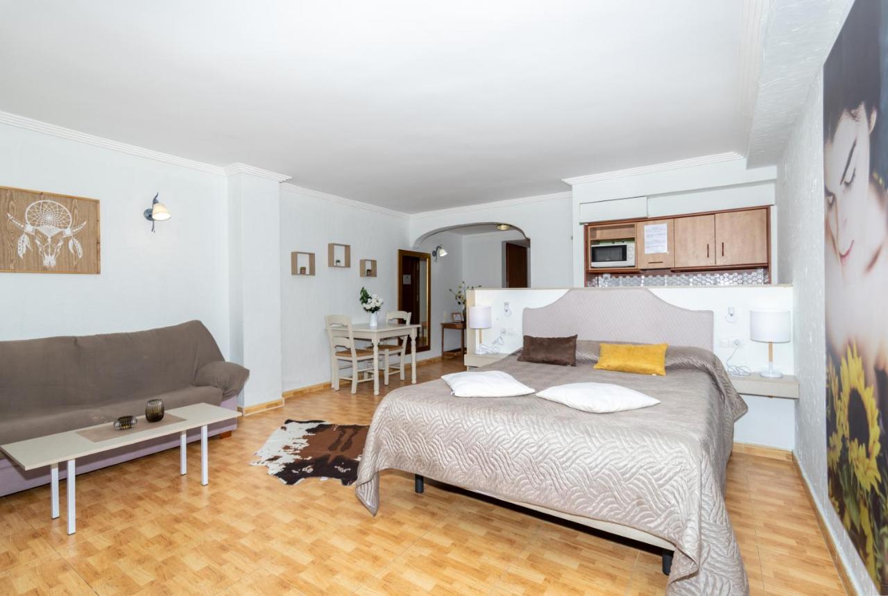 Unique Hotel Apartments Torrevieja Ngoại thất bức ảnh