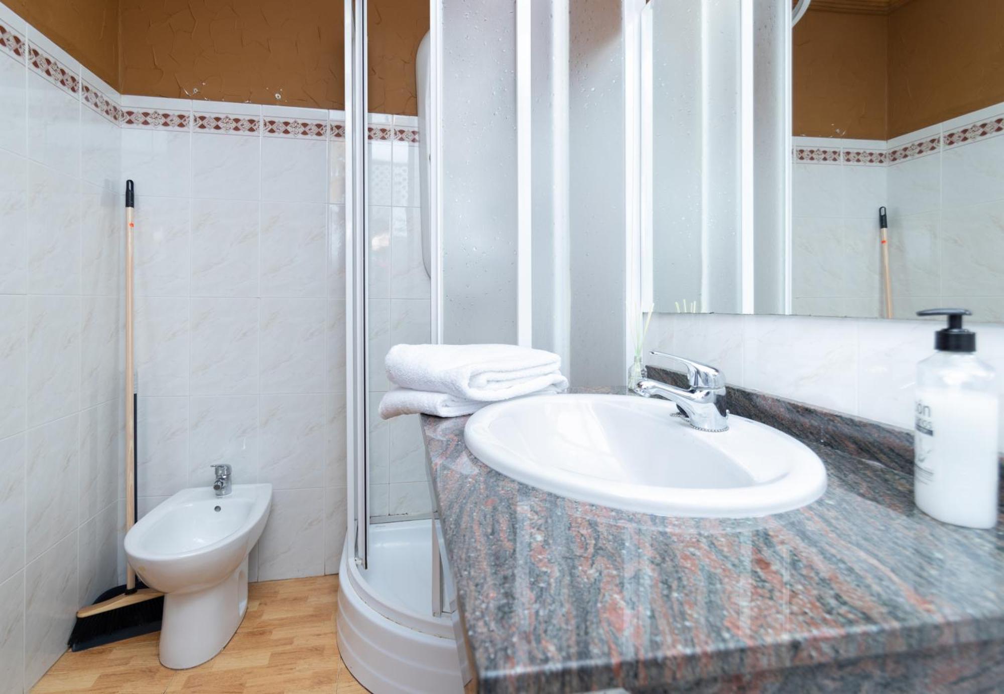 Unique Hotel Apartments Torrevieja Ngoại thất bức ảnh