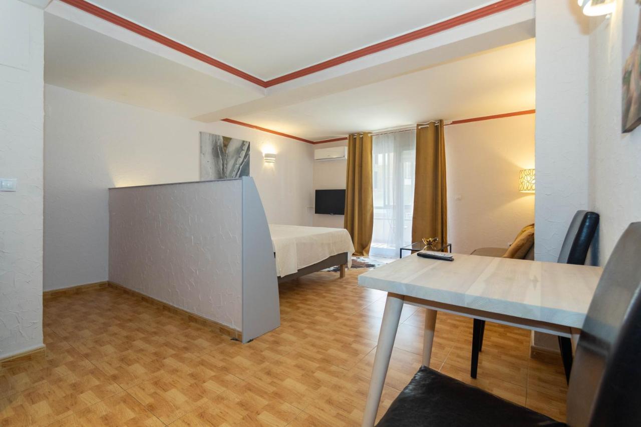 Unique Hotel Apartments Torrevieja Ngoại thất bức ảnh